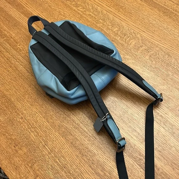 Coach mini Back Pack - Picture 5 of 7